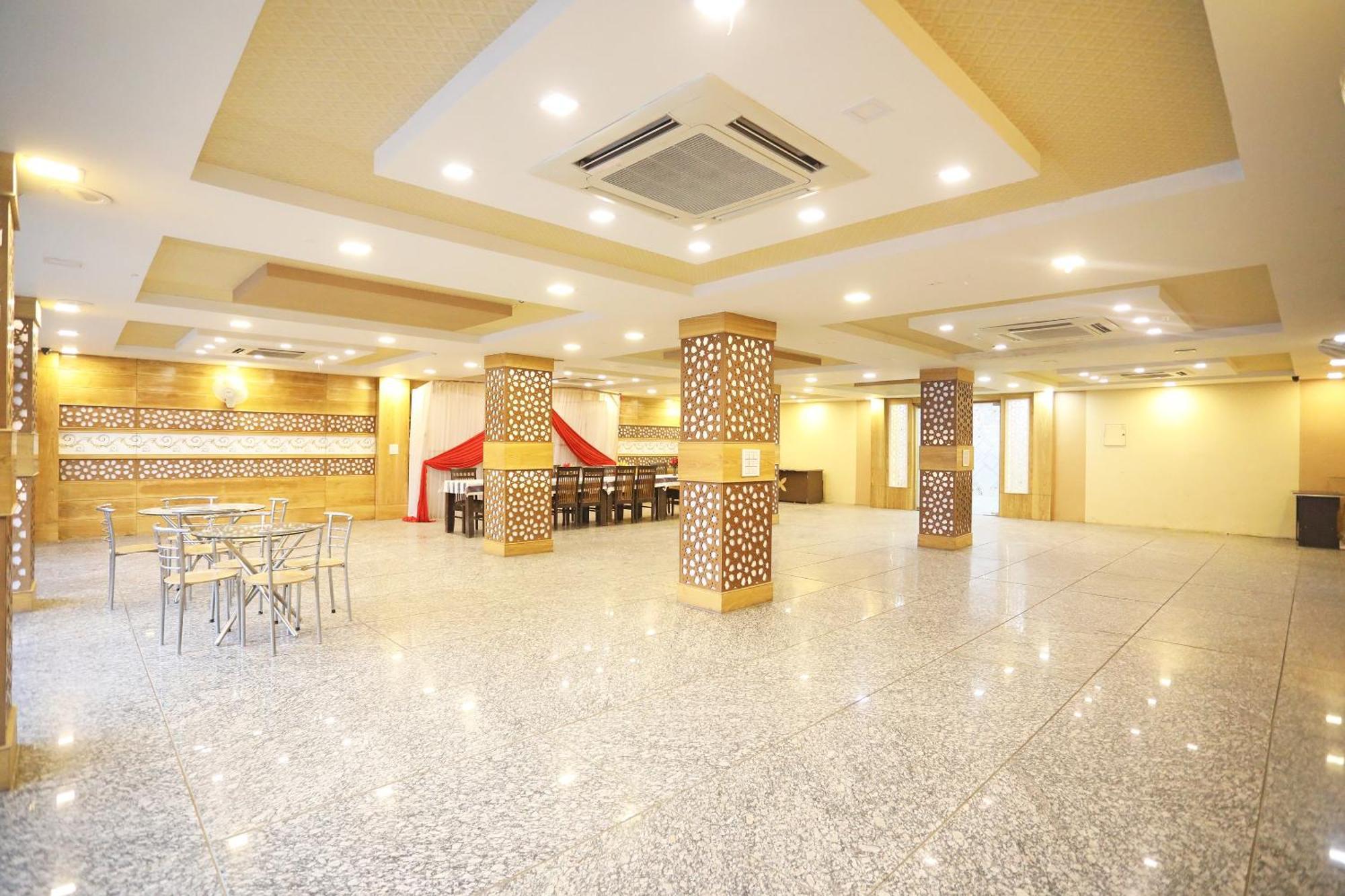 Hotel O Shanti Palace Agra  Kültér fotó